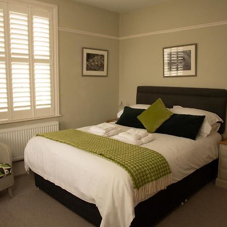 Lewesdon B&B Lyme Regis Eksteriør billede
