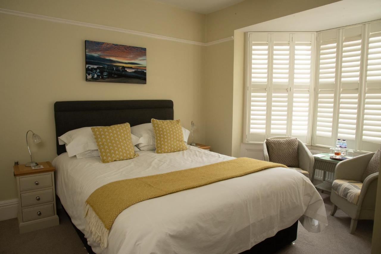 Lewesdon B&B Lyme Regis Eksteriør billede